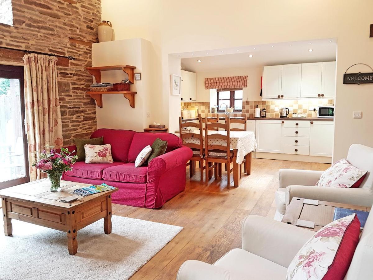 River Cottage@Cwm Mill - Riverside Family Holidays In The Black Mountains هيريفورد المظهر الخارجي الصورة
