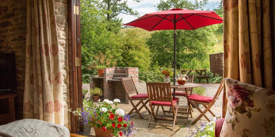 River Cottage@Cwm Mill - Riverside Family Holidays In The Black Mountains هيريفورد المظهر الخارجي الصورة